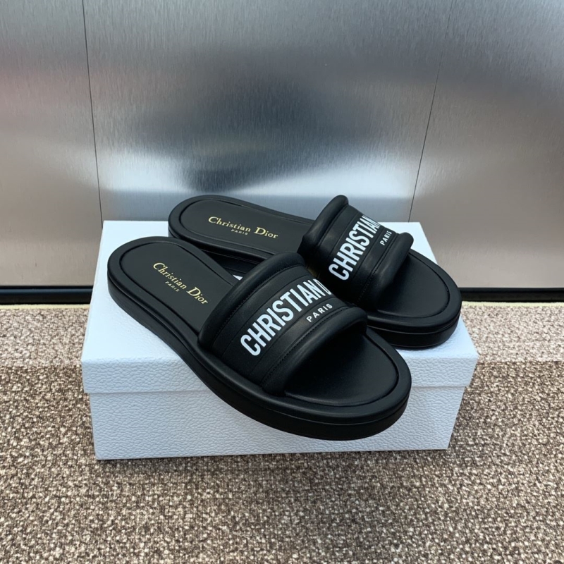 ch**an D*or slippers